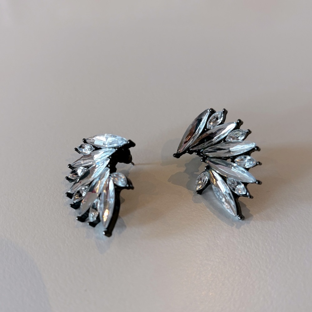 Rhinestone Feather Stud Earrings